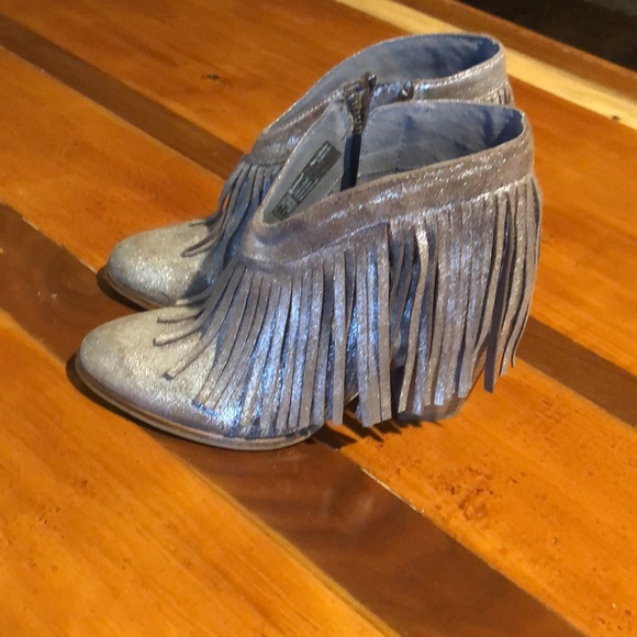 Ariat Fringe Bootie sz6.5 - Picture 3 of 4